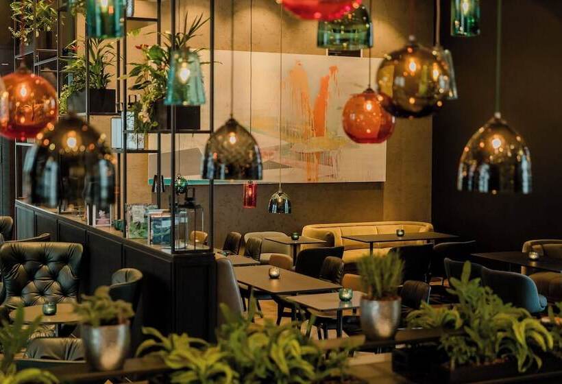 Motel One Köln Neumarkt