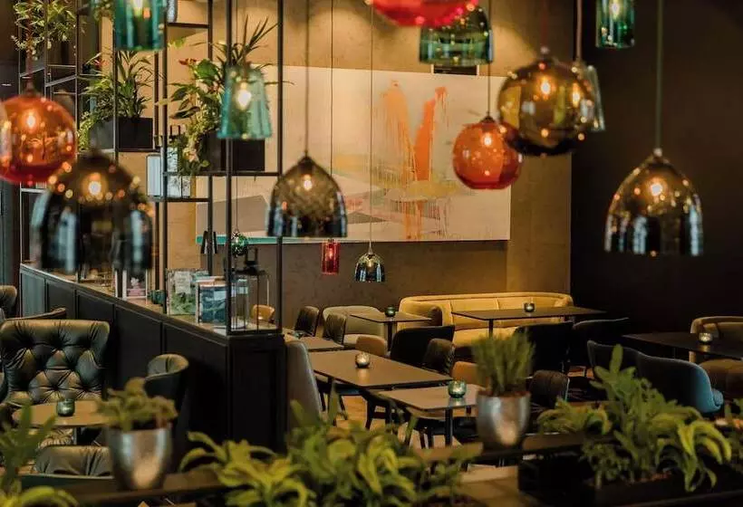 Motel One Köln Neumarkt