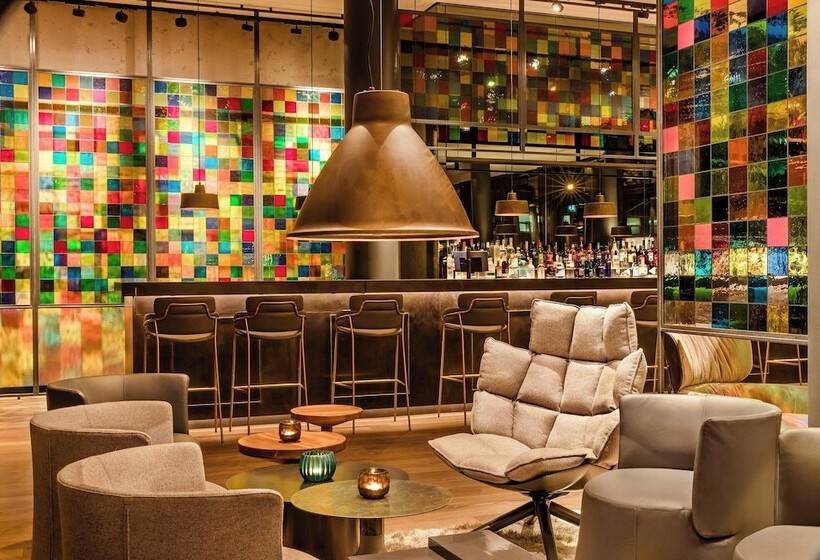 Motel One Köln Neumarkt