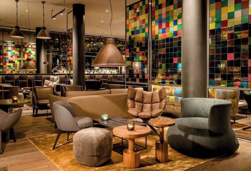 Motel One Köln Neumarkt