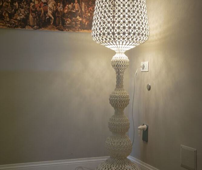 تختخواب و صبحانه Leone Camere D'autore