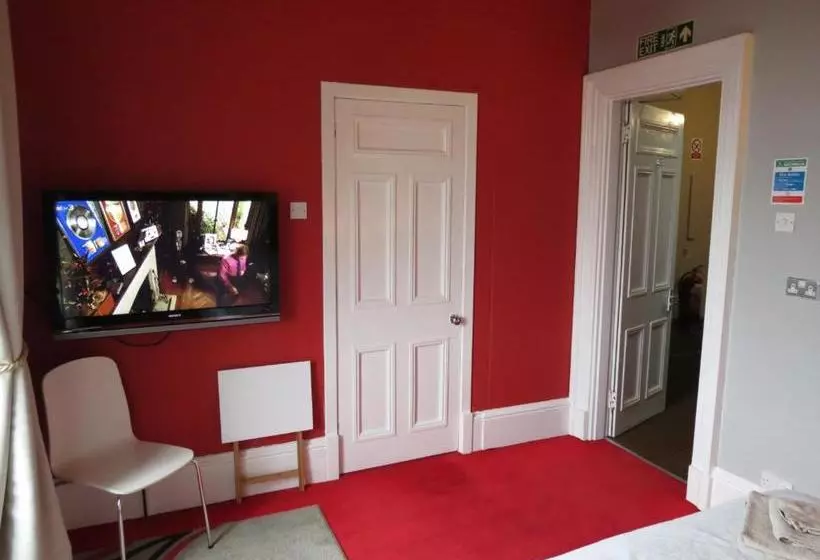پانسیون Esk Guest House