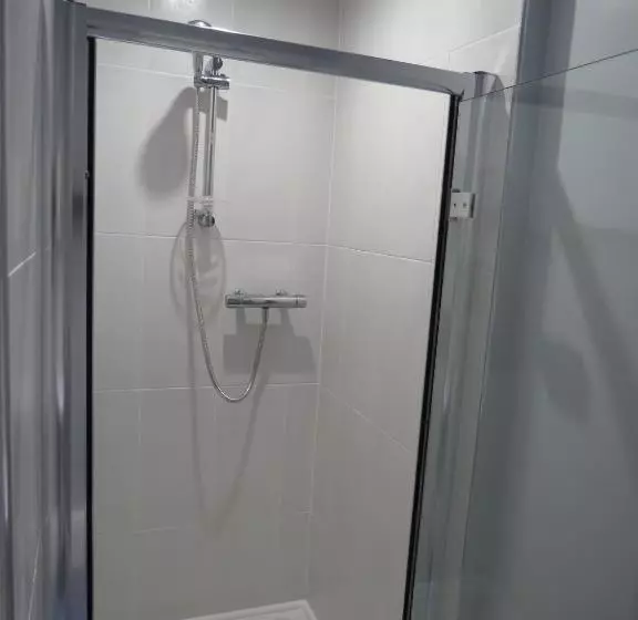 پانسیون Esk Guest House