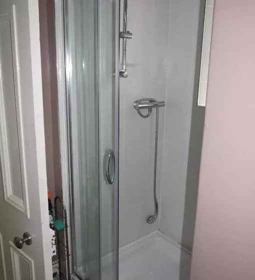 پانسیون Esk Guest House