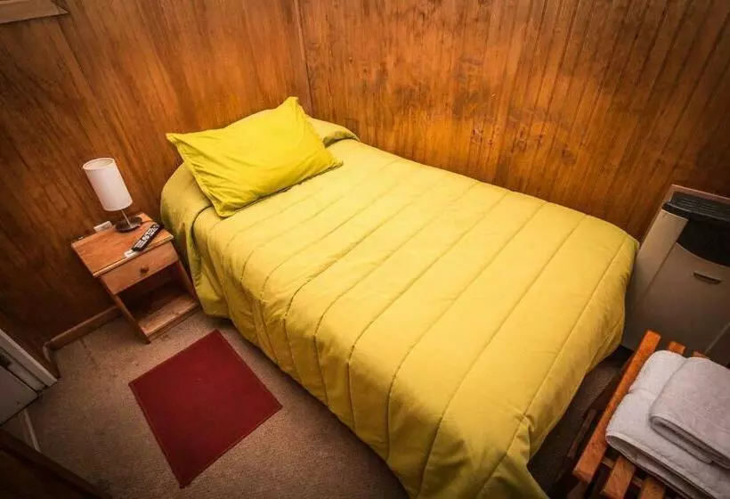 پانسیون Hostal Chalet Las Violetas
