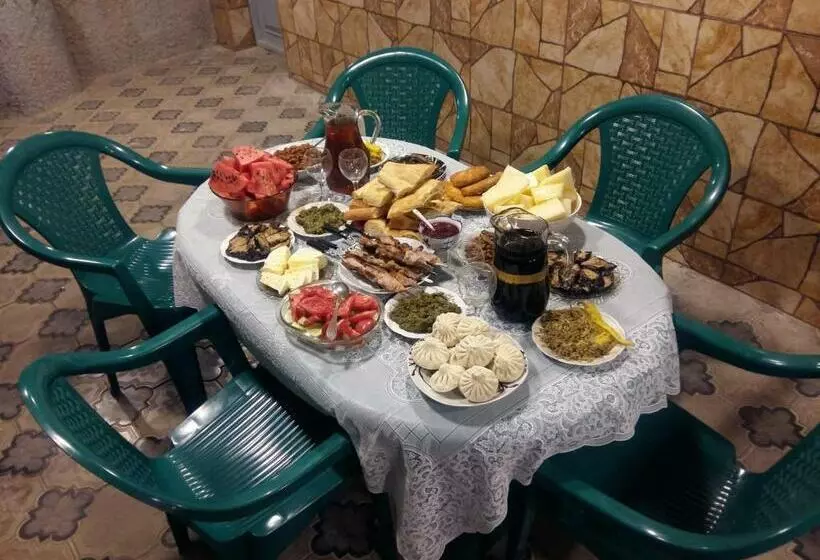 پانسیون Valiko House In Telavi
