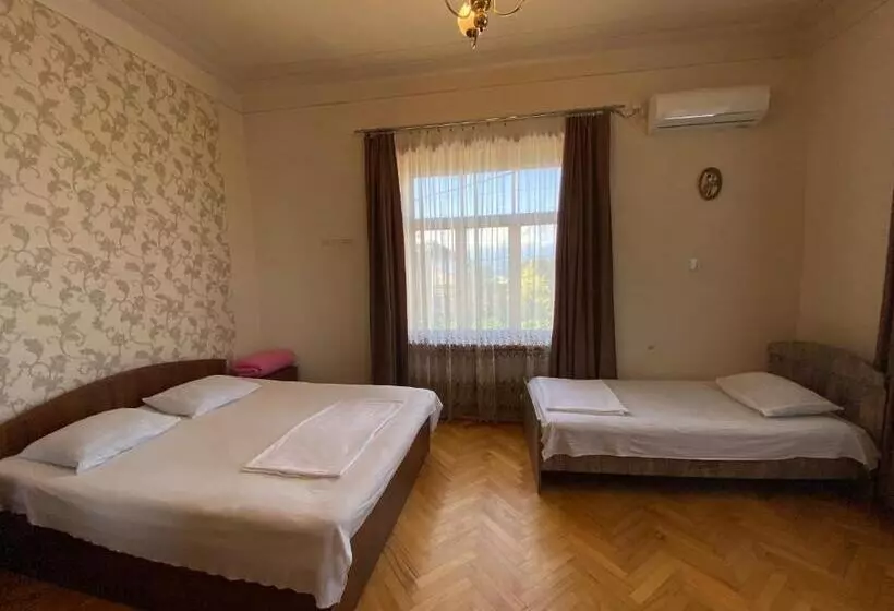 پانسیون Valiko House In Telavi