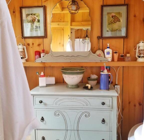 Four Ninety Muskoka B & B