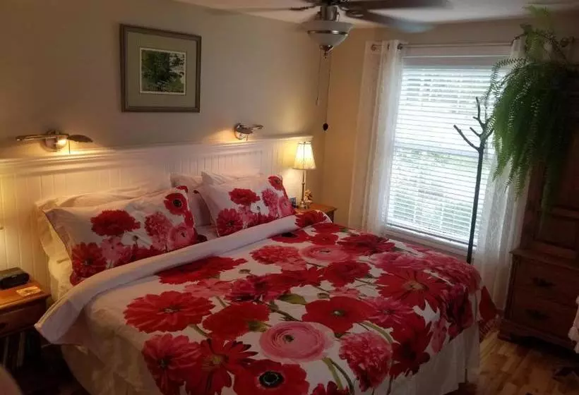 Four Ninety Muskoka B & B