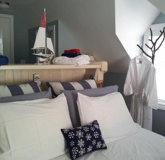 Four Ninety Muskoka B & B