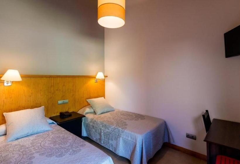 فندق Fuentes Blancas