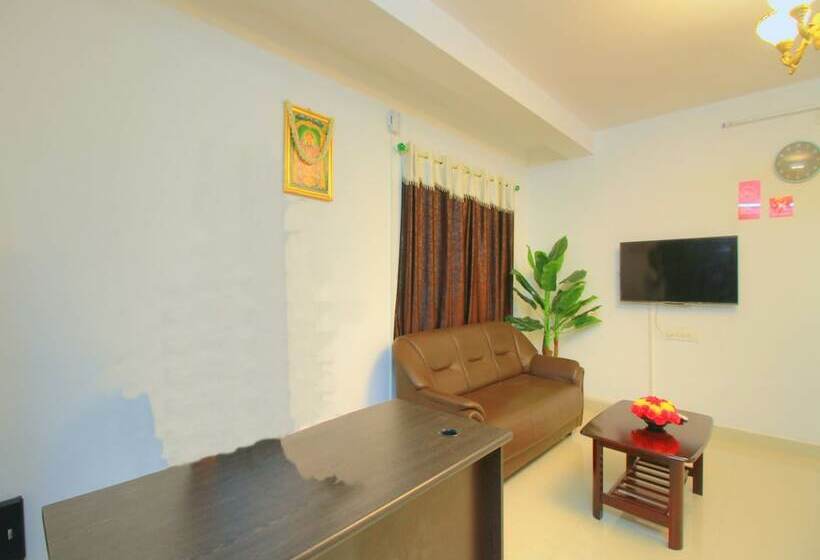 酒店 Lalana Residency