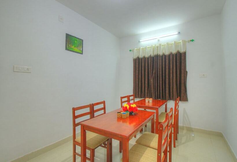 酒店 Lalana Residency