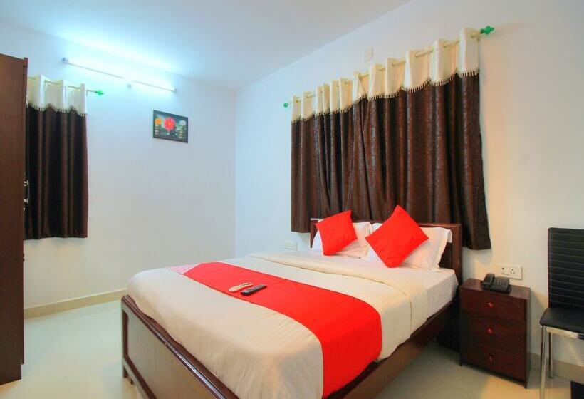 酒店 Lalana Residency