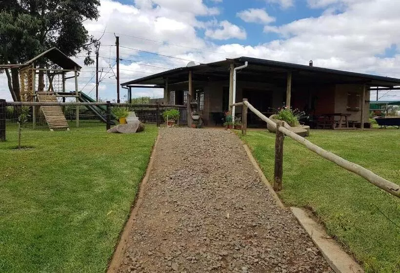ホテル The Little Club Getaway At The Hay Barn