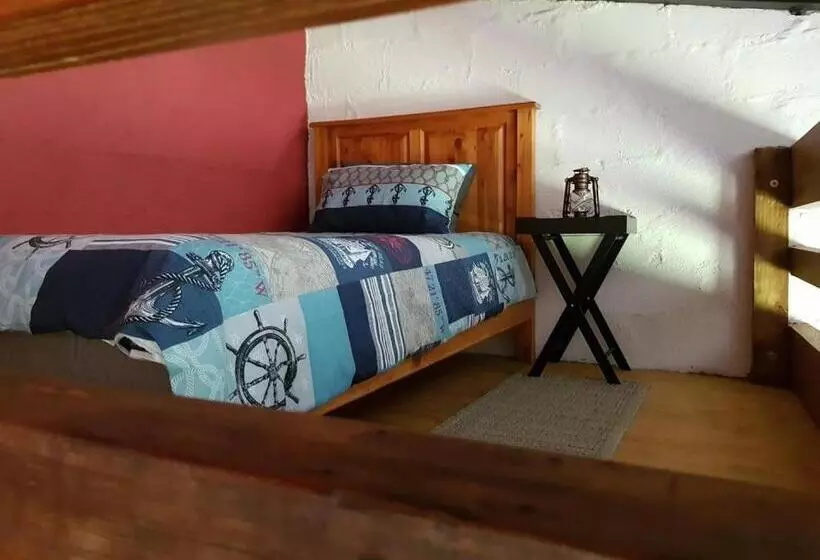 ホテル The Little Club Getaway At The Hay Barn
