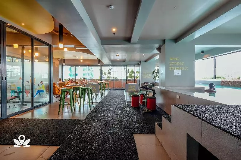 ホテル Zen Rooms Space Taft Manila