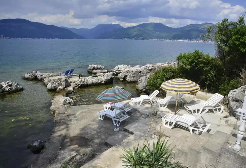 پانسیون Apartmani M&e