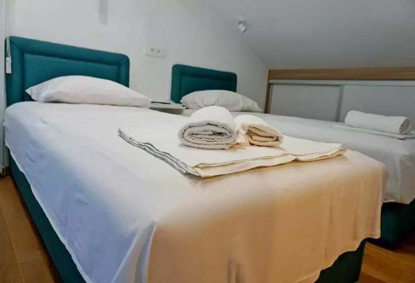 پانسیون Apartmani M&e
