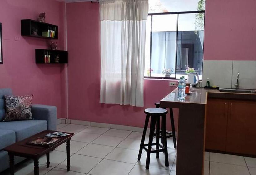 بنسيون Hb Leos Eirl