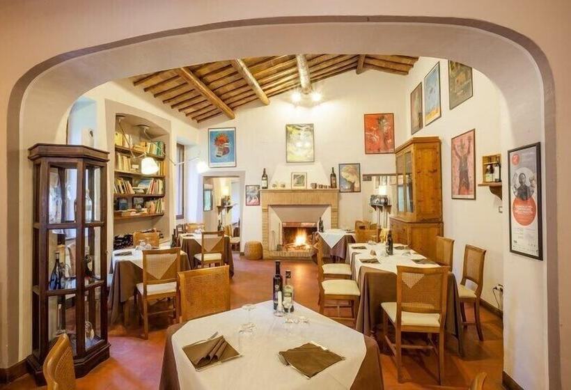 Il Castello Di Campello