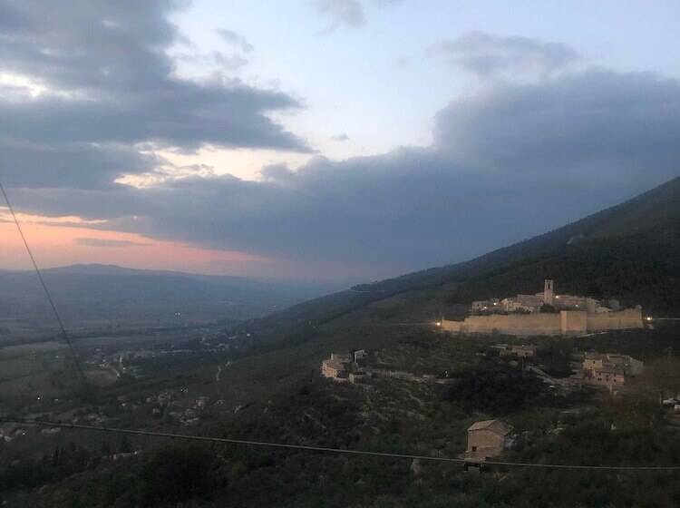 Il Castello Di Campello