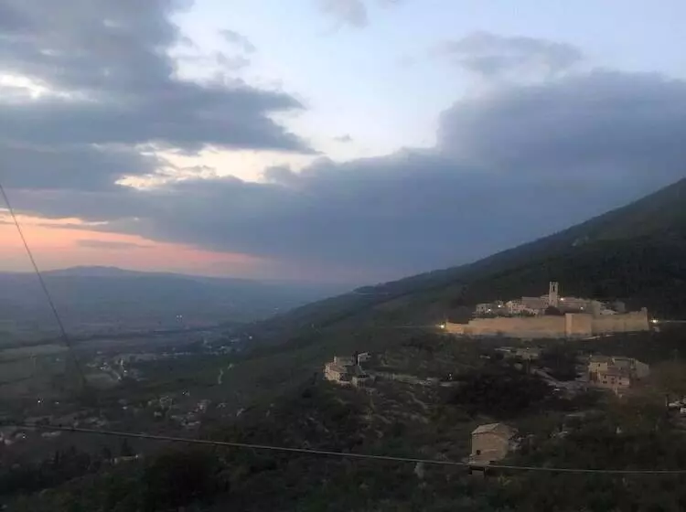 Il Castello Di Campello