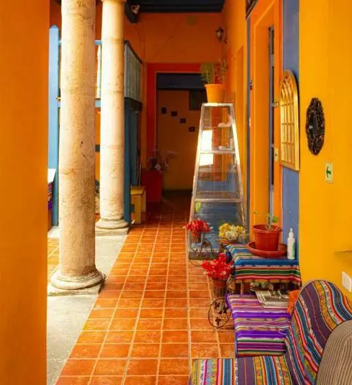 ペンション Hostal Café Tiana