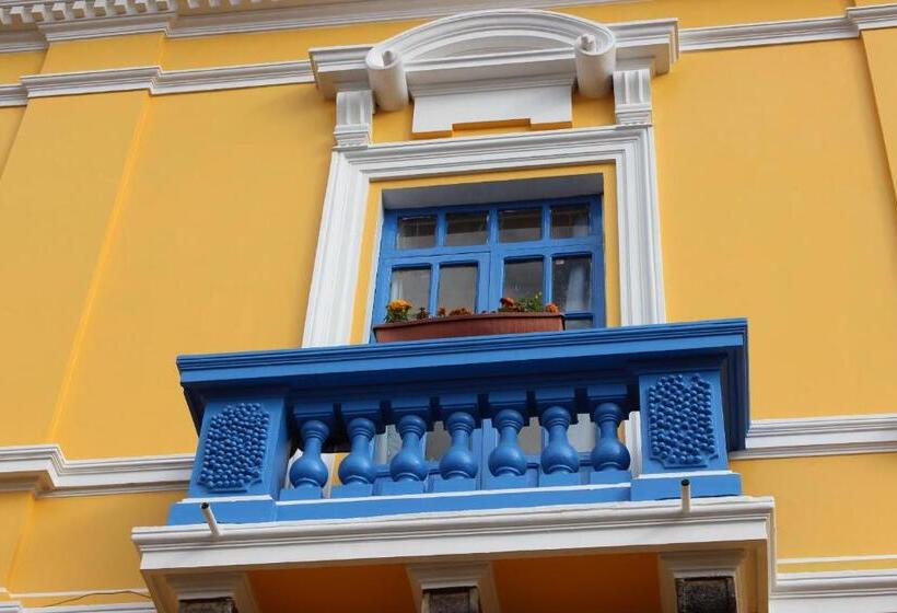 Pansiyon Hostal Café Tiana