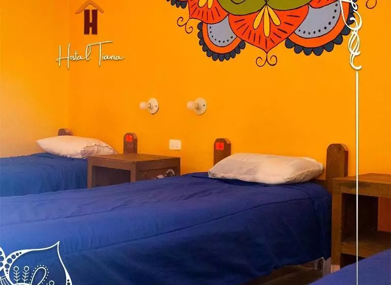 ペンション Hostal Café Tiana