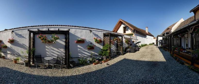 Pensiunea Alina Adults Only