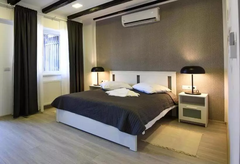 Pensiunea Alina Adults Only