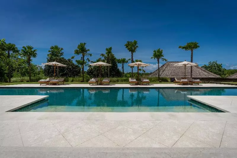 Revīvō Wellness Resort Nusa Dua Bali