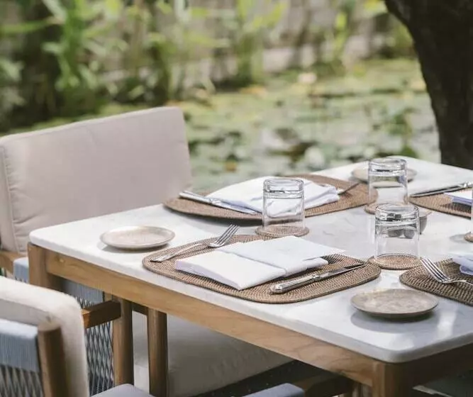 Revīvō Wellness Resort Nusa Dua Bali