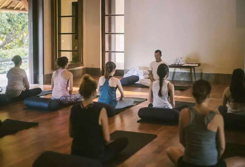 Revīvō Wellness Resort Nusa Dua Bali