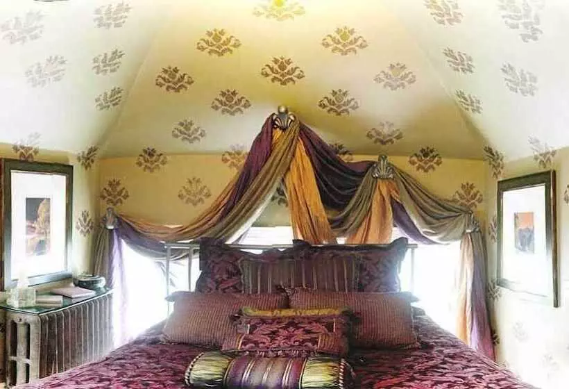 Gaslight Bed & Breakfast