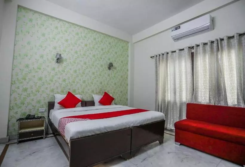 Hotelli Oyo 15245 Eden