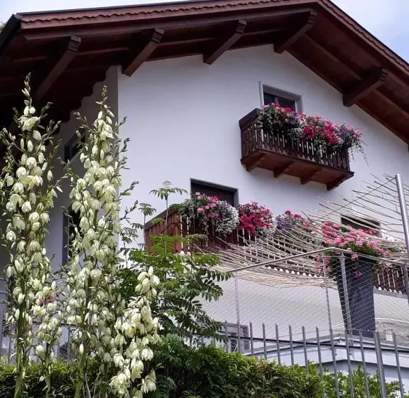 Aamiaismajoitus (B&B) Samecà