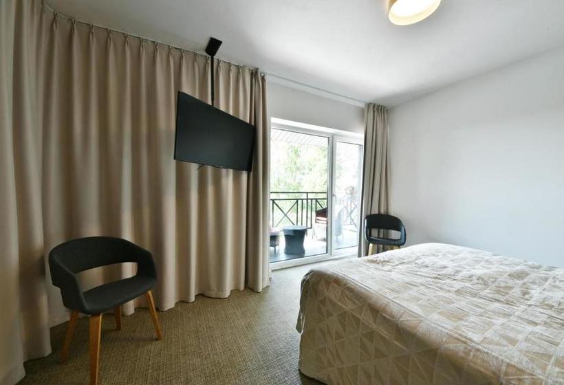 تختخواب و صبحانه Seklytele Apartments