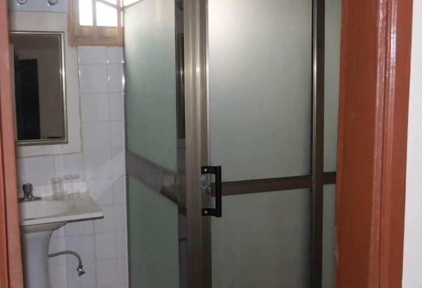 تختخواب و صبحانه The Stafford Lodge