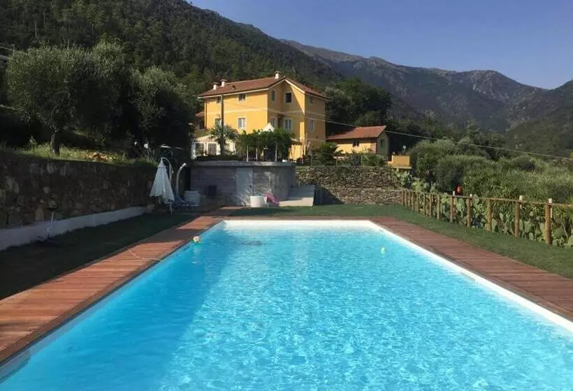 ホテル Agriturismo Argentea