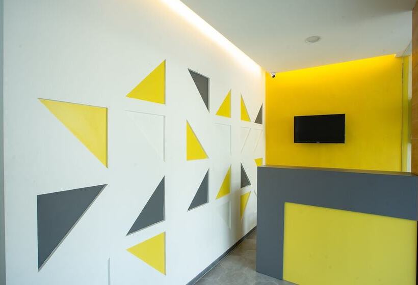 بنسيون Reddoorz Plus @ Danau Sunter Utara