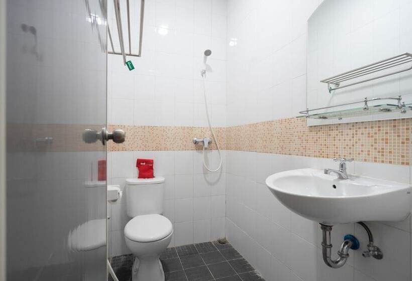 بنسيون Reddoorz Plus @ Danau Sunter Utara