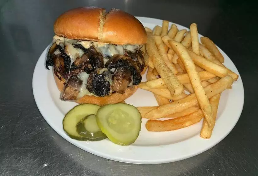 Gibbons Hotel & Tavern