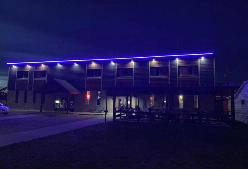 Gibbons Hotel & Tavern