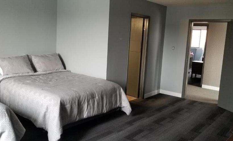 Gibbons Hotel & Tavern