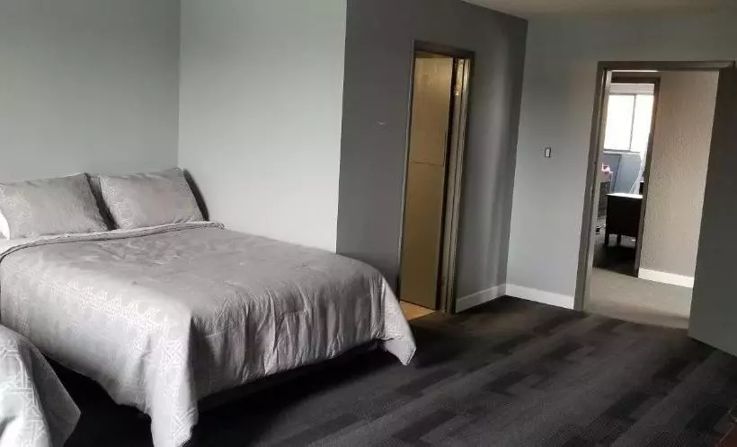 Gibbons Hotel & Tavern