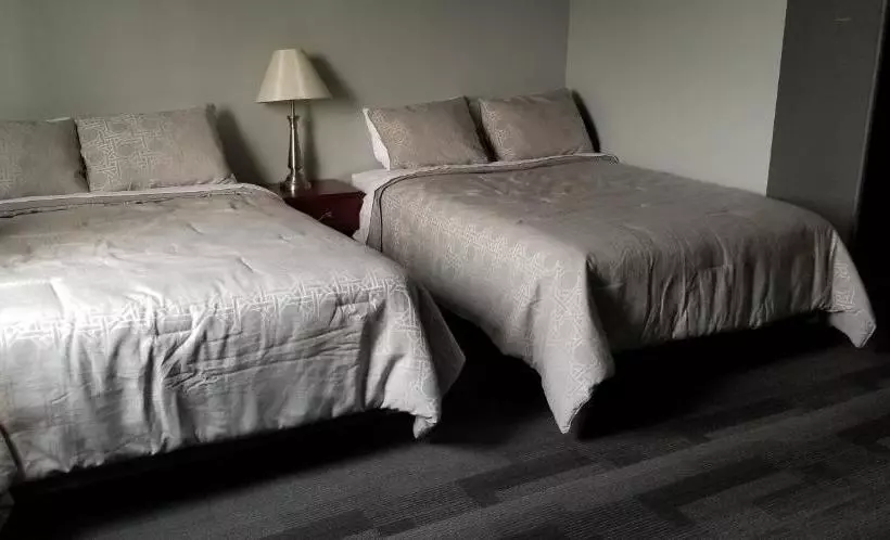 Gibbons Hotel & Tavern