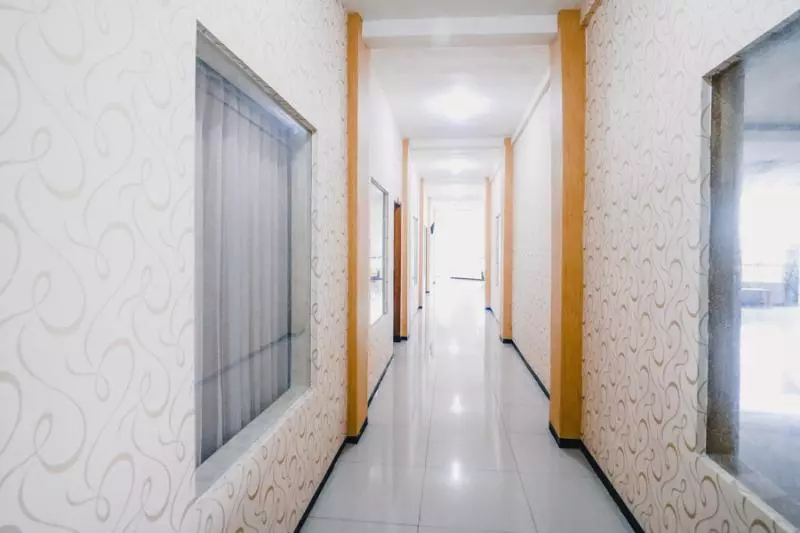 Hotelli Reddoorz Near Taman Rekreasi Selecta