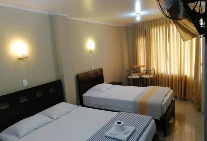 Pension Hostal La Noche   Pisco